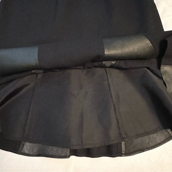 Vintage Elizabeth New York Black Wool & Leather Midi Swing Skirt 16 full twirl - Picture 2 of 9